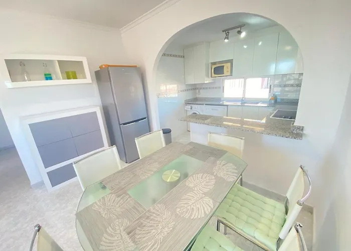 Sea View Apartments, Torrevieja, La Mata Lägenhet *