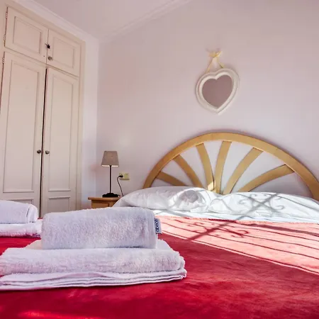 Sea View Apartments, Torrevieja, La Mata * Торевьиа